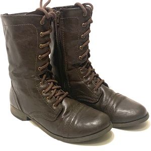 American eagle boots size 8